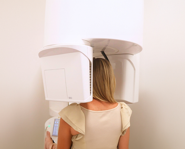 Why Choose Our Root Canal Dentist in London